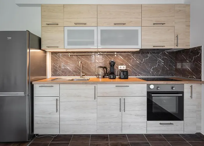 Iris Indigo Apartment